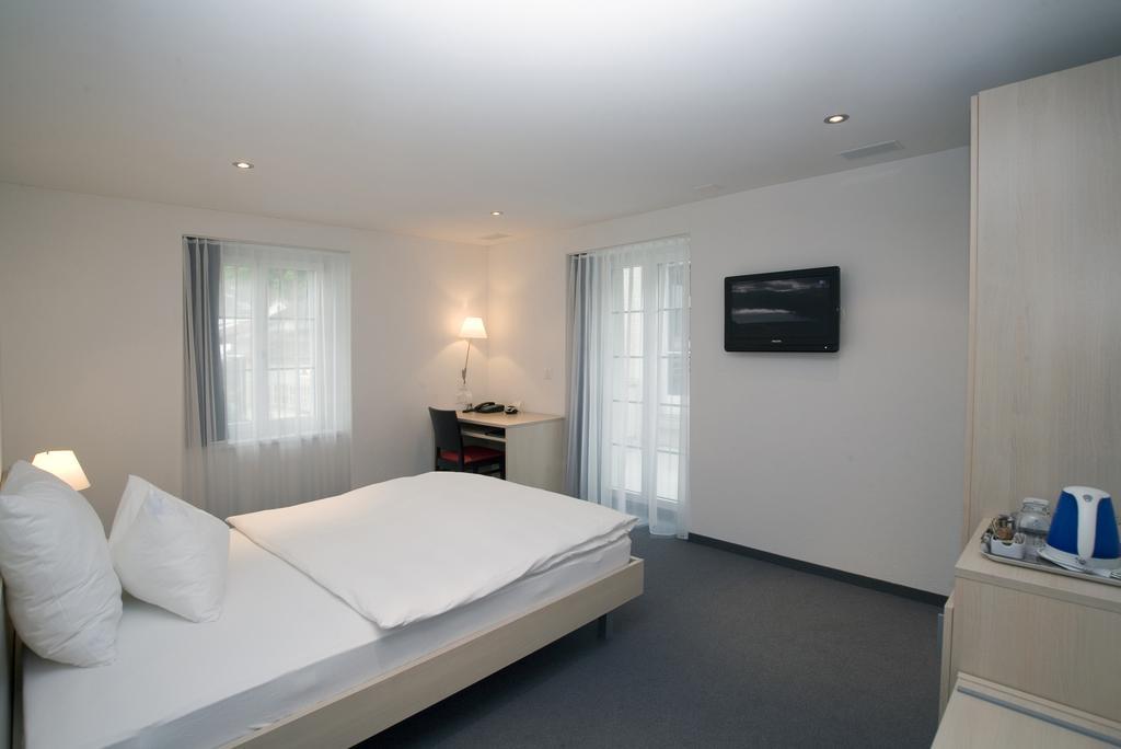Hotel Ochsen Устер Номер фото